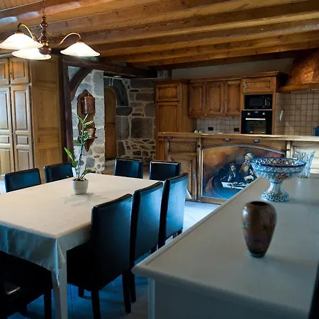 Holiday home Les Portes De L'aubrac Lacalm